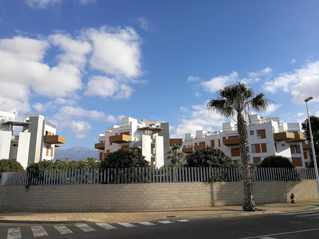 Alquilaencanarias-Medano Los Martines Beachfront A El Médano Exterior photo